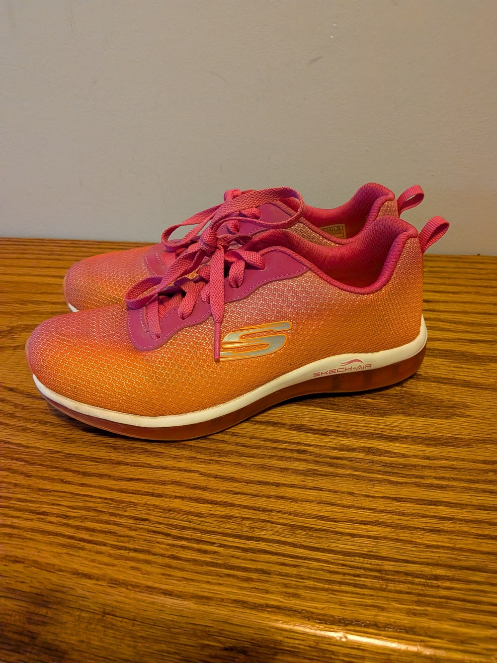 Skechers Women's Pink and Orange Gradient Lace-Up Sneakers